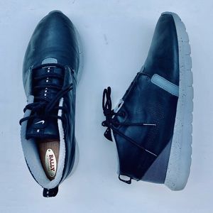 Nike Roshe Run NM Sneakerboot Sz 10